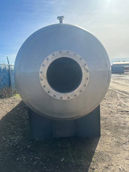 Stainless steel water tank